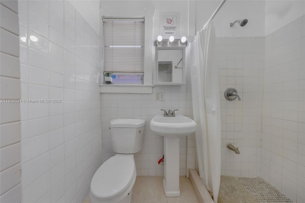 1334 SW 4th St, Miami, FL 33135 Photo