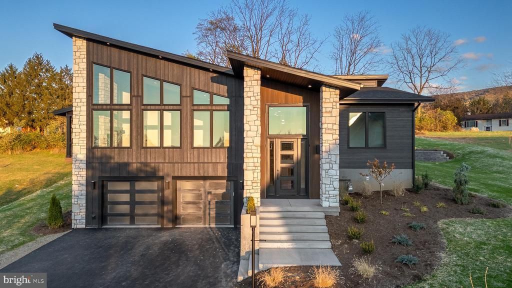 315 Farmhill Drive, State College, PA 16801 Main Photo