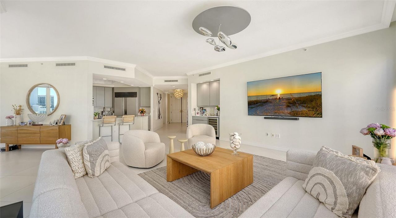 35 Watergate Drive, Unit 806, Sarasota, FL 34236 Photo