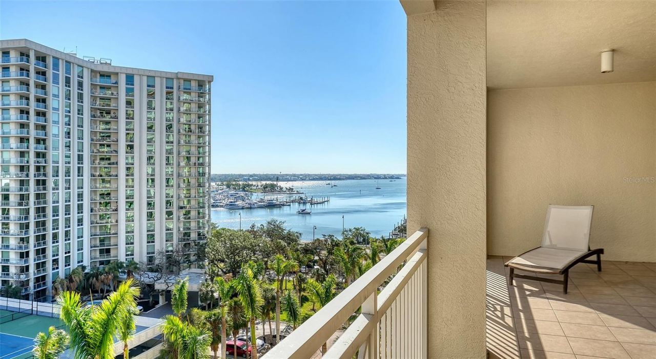 35 Watergate Drive, Unit 806, Sarasota, FL 34236 Photo