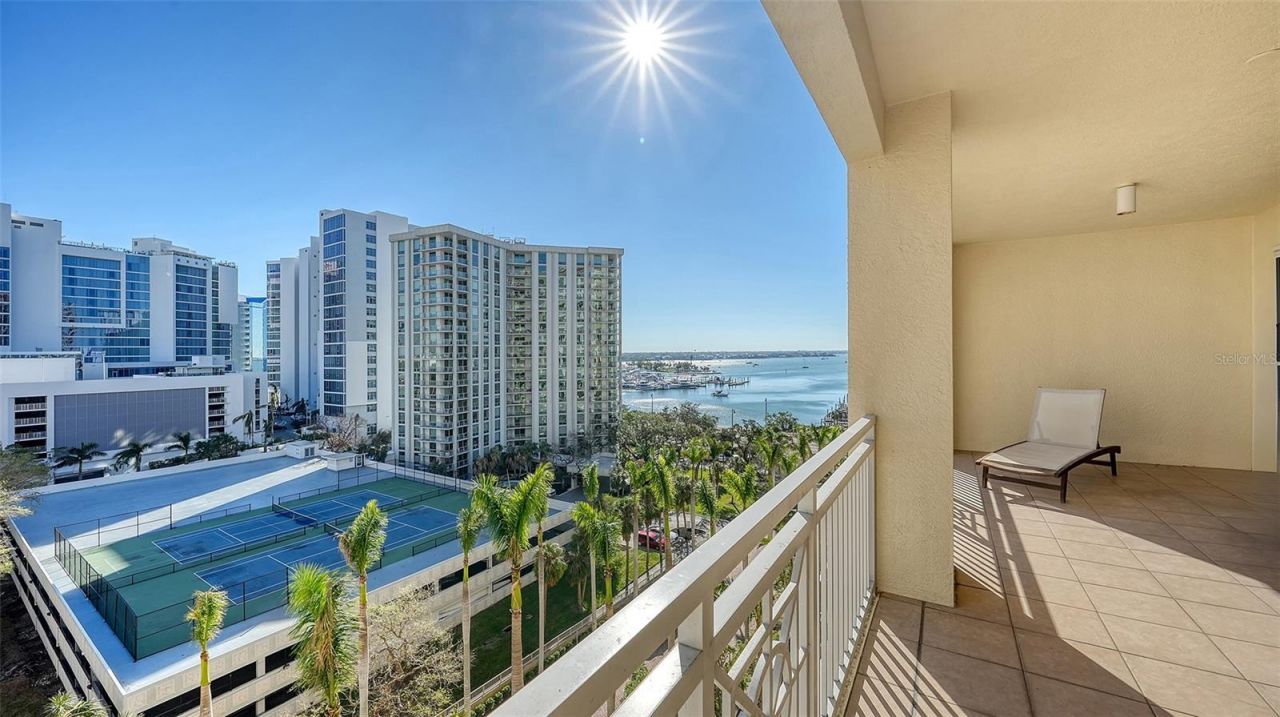 35 Watergate Drive, Unit 806, Sarasota, FL 34236 Photo