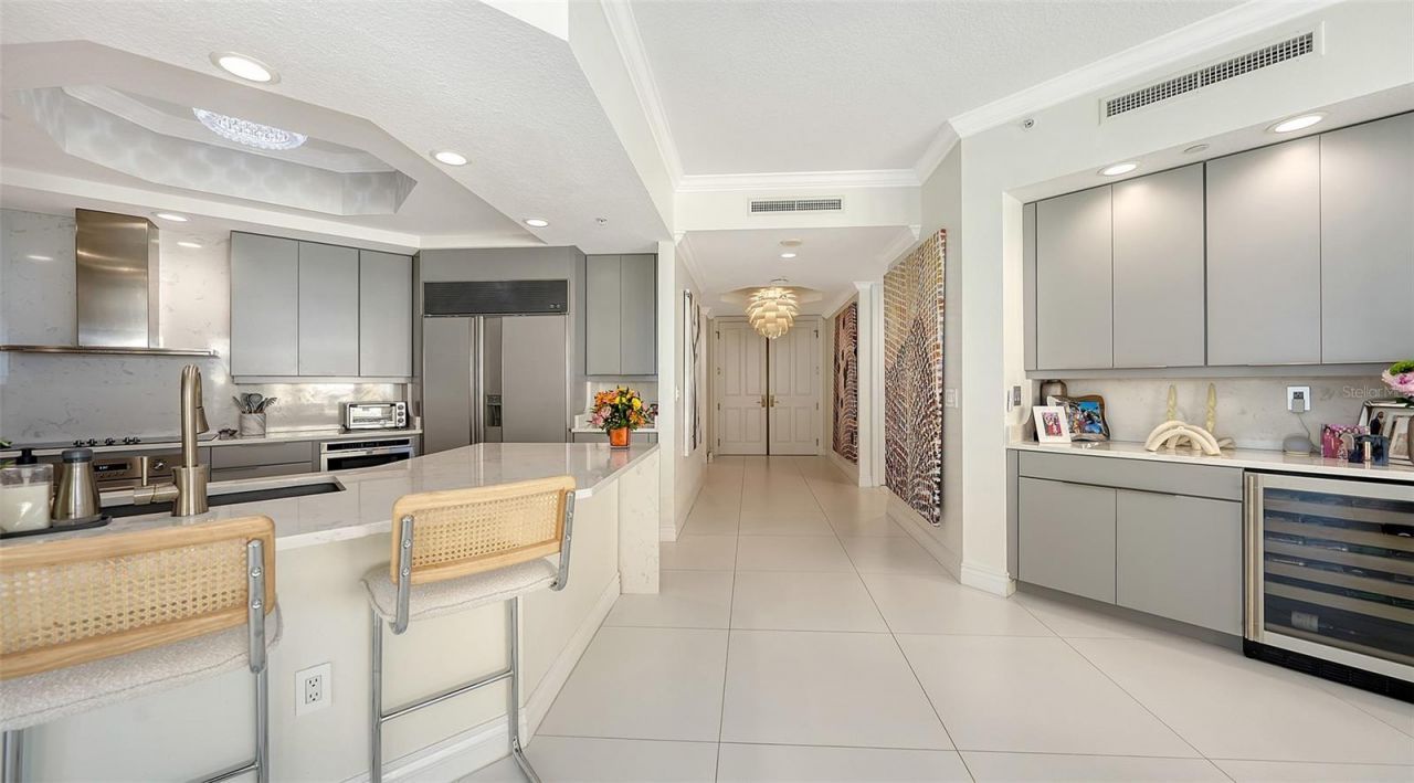 35 Watergate Drive, Unit 806, Sarasota, FL 34236 Photo