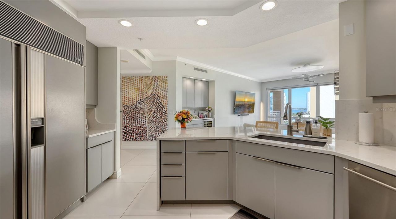 35 Watergate Drive, Unit 806, Sarasota, FL 34236 Photo