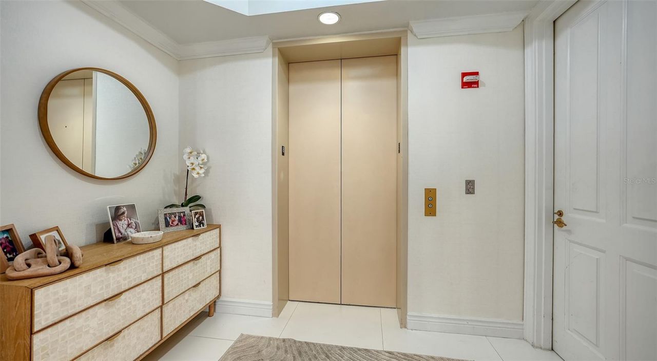 35 Watergate Drive, Unit 806, Sarasota, FL 34236 Photo