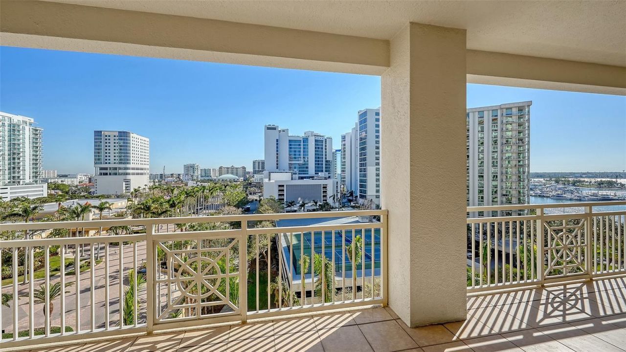 35 Watergate Drive, Unit 806, Sarasota, FL 34236 Photo