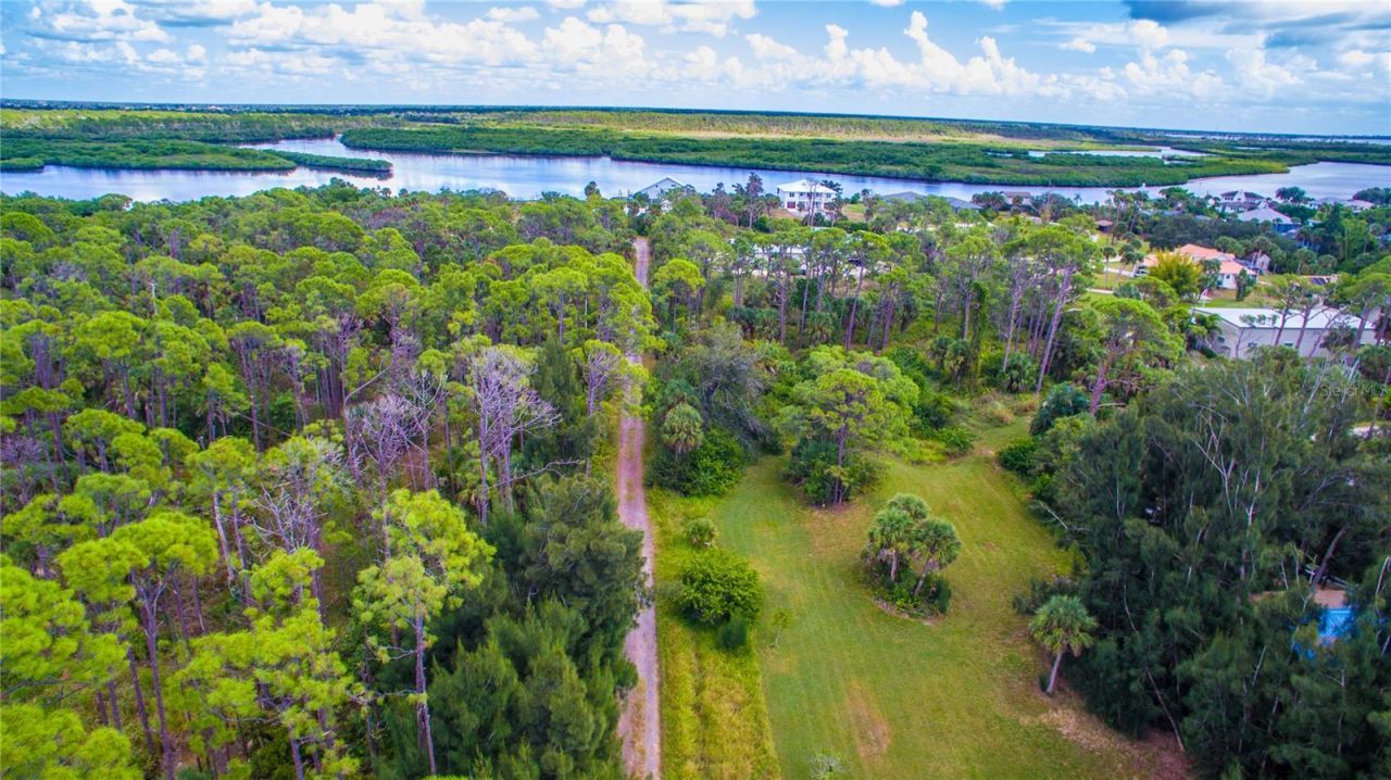 Deer Court, Venice, FL 34293 Photo