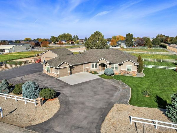 12220 Apple Rose Way, Nampa, ID 83651