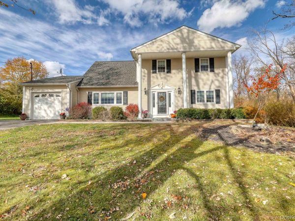 19 The Drive, Westtown, NY 10998