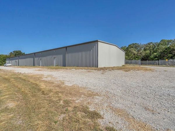 2522 N Highway 287 , Decatur, TX 76234