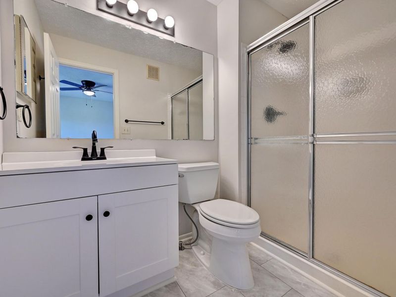 1602 Greens Edge Drive, Florence, KY 41042 Photo 14