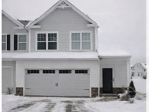 1362 Maple Grove Lane, Uniontown, OH 44685