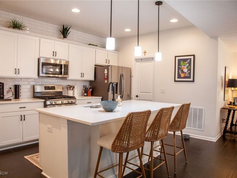 1362 Maple Grove Lane, Uniontown, OH 44685 Photo 4