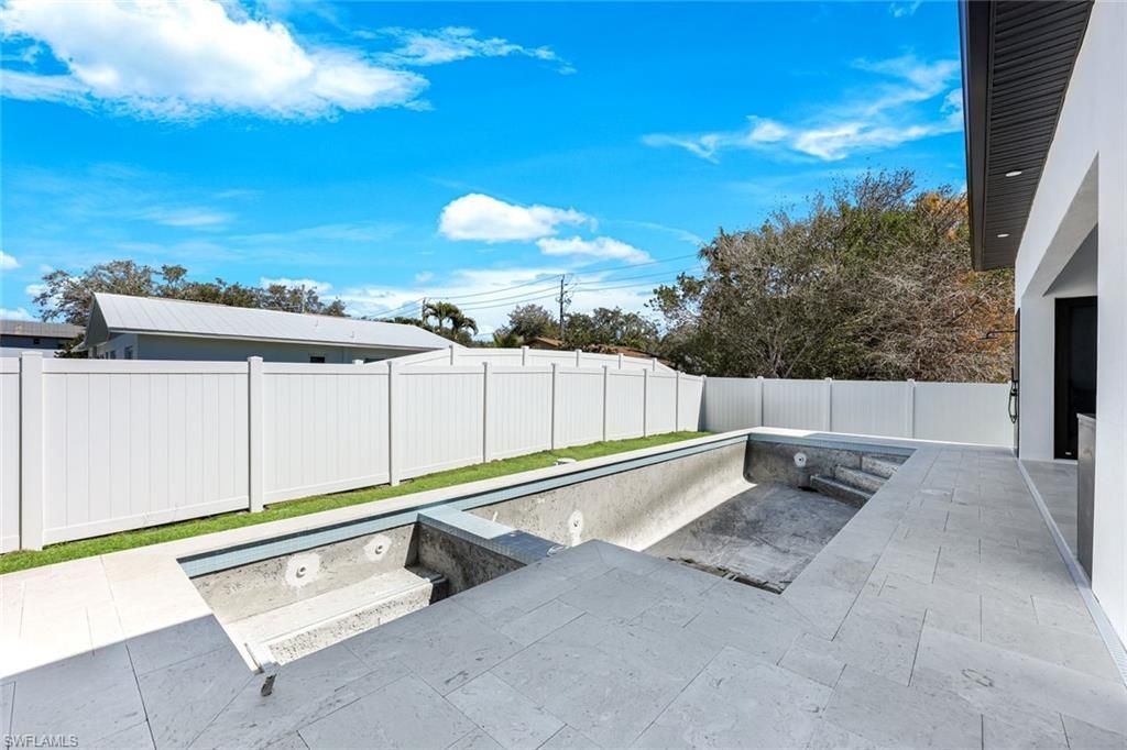 1381 Trail Terrace Dr, Naples, FL 34103 Photo