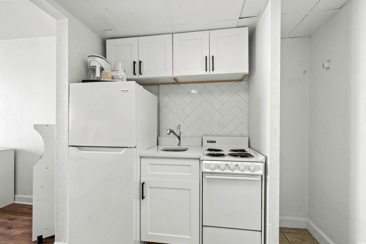 2207 S Ocean Blvd. Photo 5