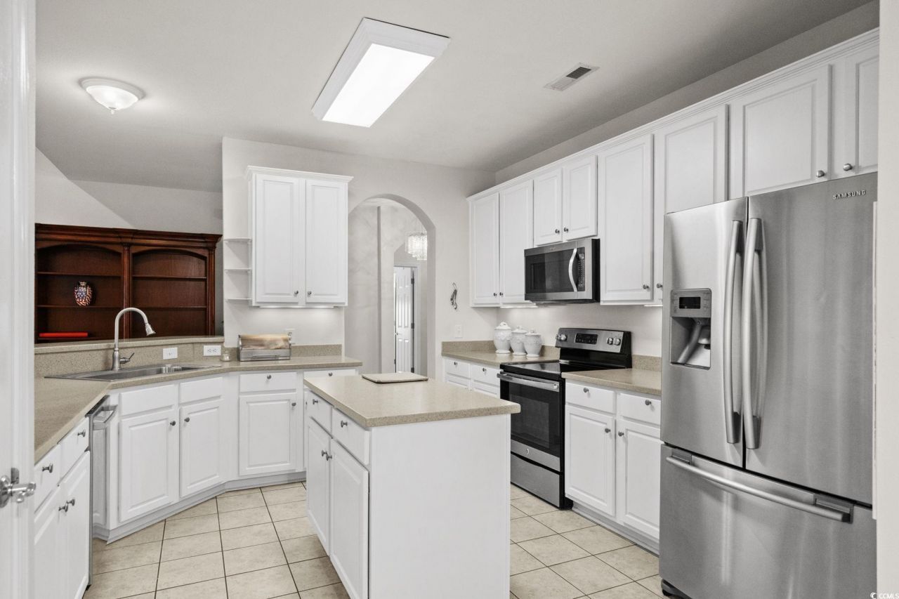 851 Indianwood Ln. Photo 12