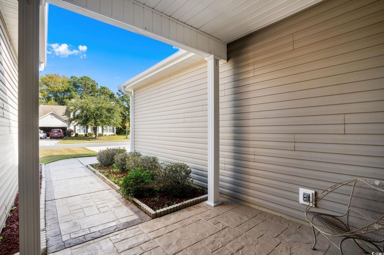 851 Indianwood Ln. Photo 4