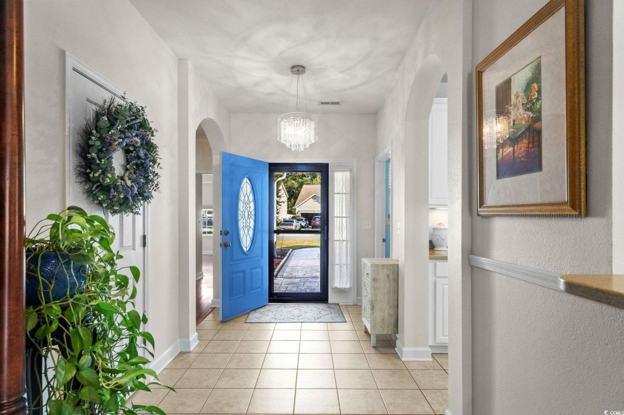 851 Indianwood Ln. Photo 6