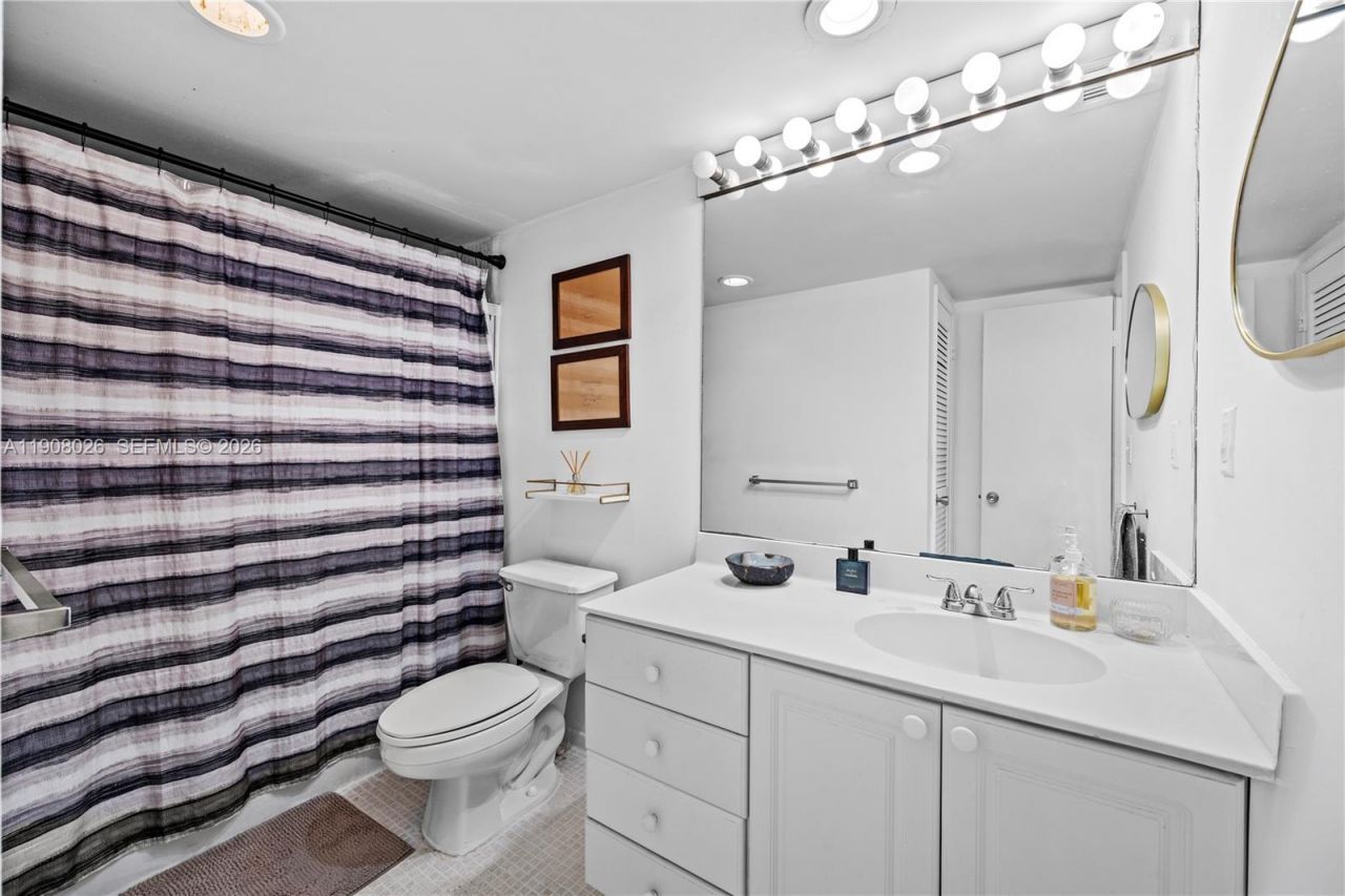 19380 Collins Ave, Unit 1017, Sunny Isles Beach, FL 33160 Photo