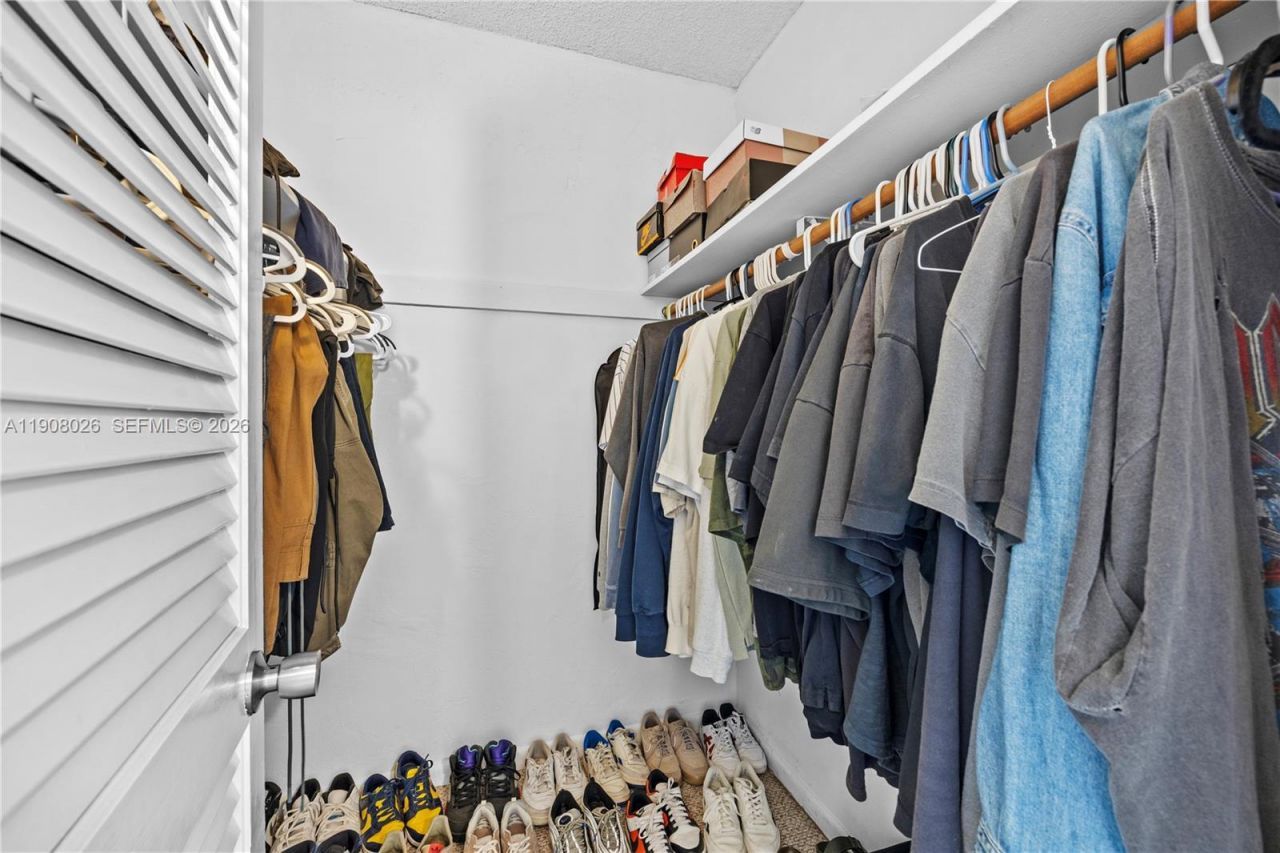 19380 Collins Ave, Unit 1017, Sunny Isles Beach, FL 33160 Photo