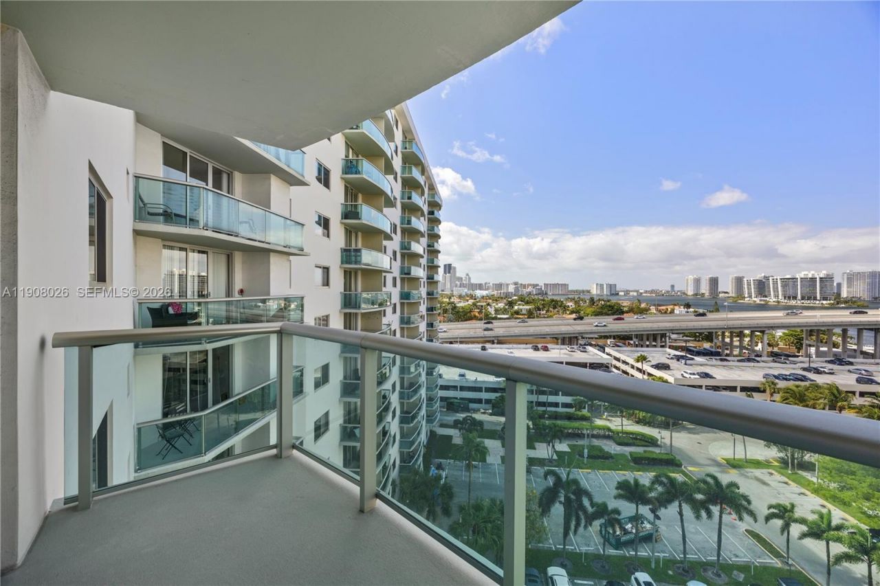 19380 Collins Ave, Unit 1017, Sunny Isles Beach, FL 33160 Photo