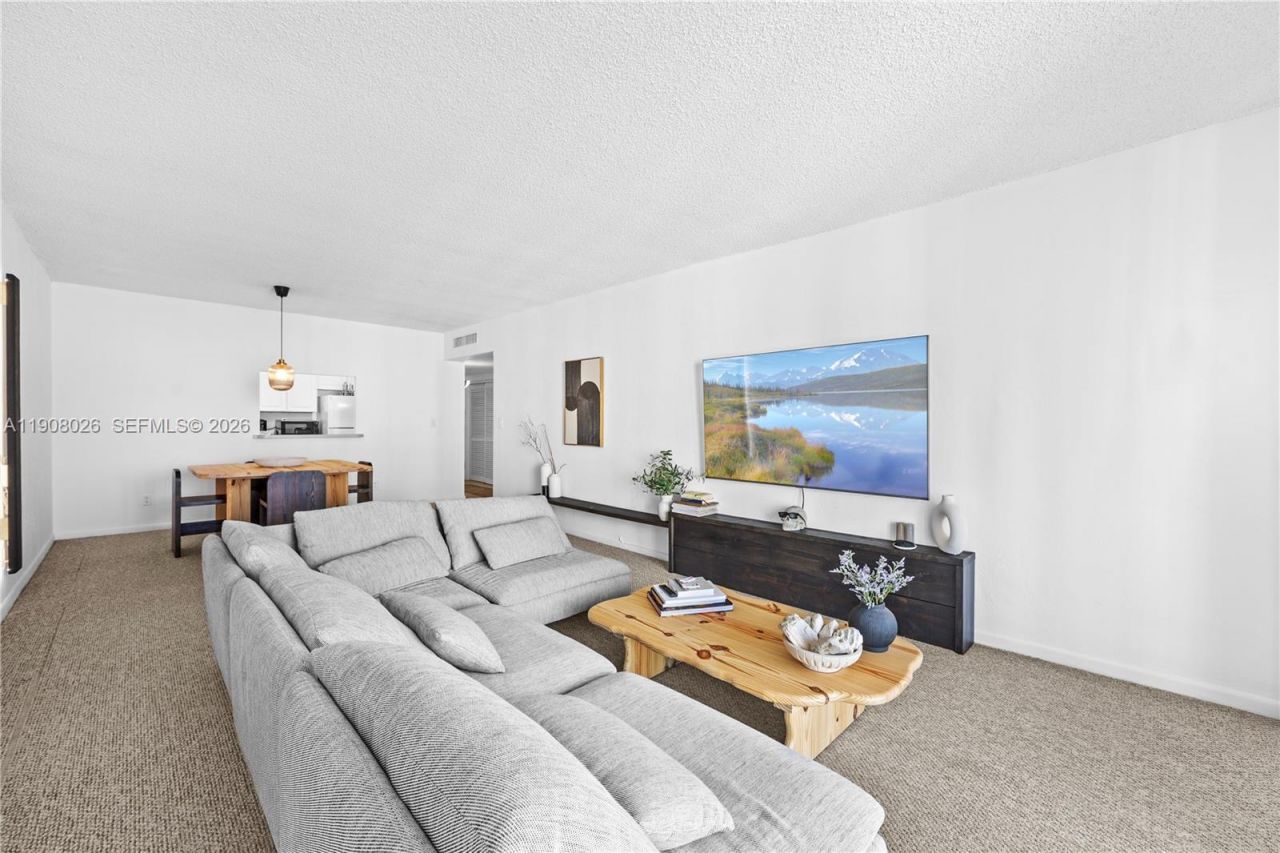 19380 Collins Ave, Unit 1017, Sunny Isles Beach, FL 33160 Photo