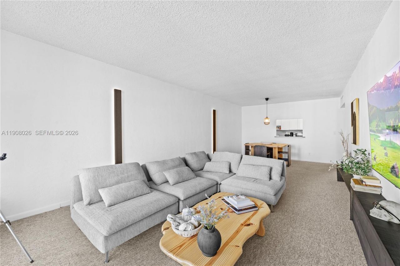 19380 Collins Ave, Unit 1017, Sunny Isles Beach, FL 33160 Photo