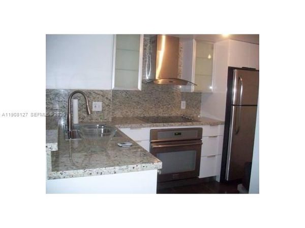 770 Claughton Island Dr, Unit 703, Miami, FL 33131