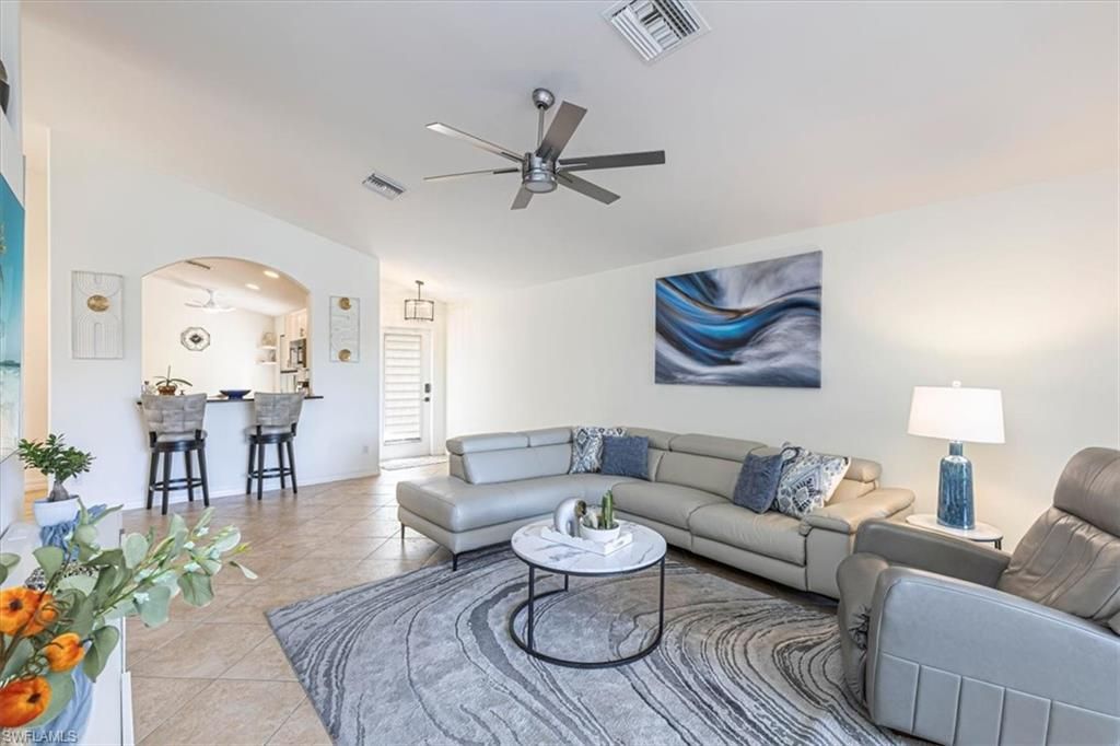 1630 Triangle Palm Ter, Naples, FL 34119 Photo