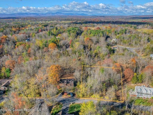 71 Derrick Von Brummel Circle, Athens, NY 12015