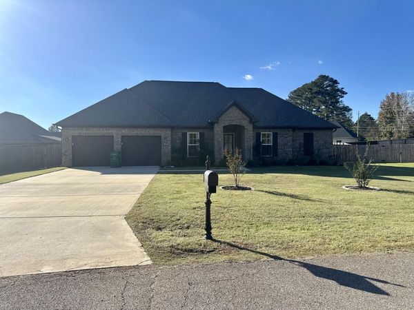 114 Sand Cv., Saltillo, MS 38866