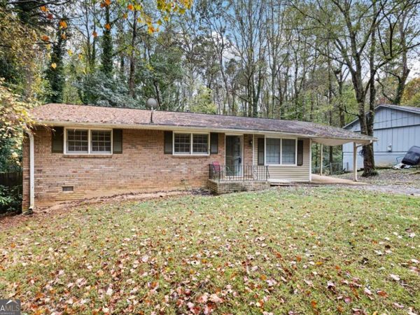 971 Canyon Trail SW, Marietta, GA 30060