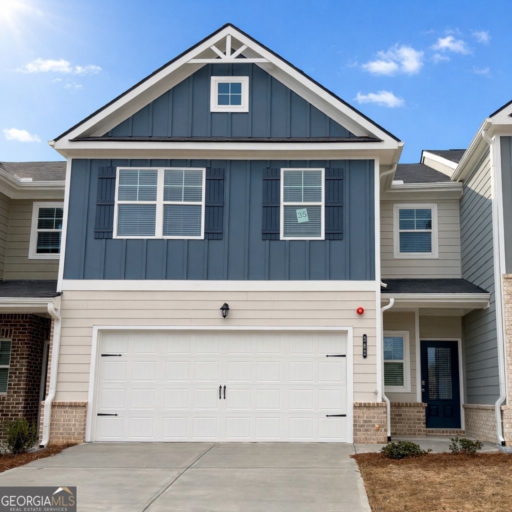 362 Lanier Circle, Woodstock, GA 30189 Main Photo