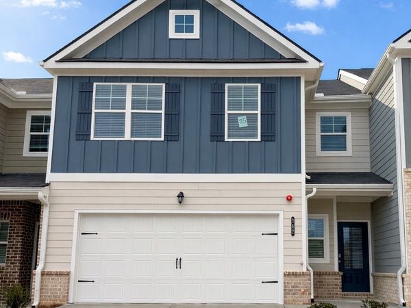 362 Lanier Circle, Woodstock, GA 30189