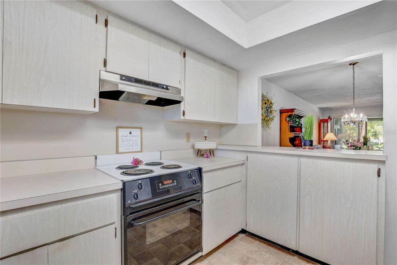 6400 Flotilla Drive, Unit 15, Holmes Beach, FL 34217 Photo