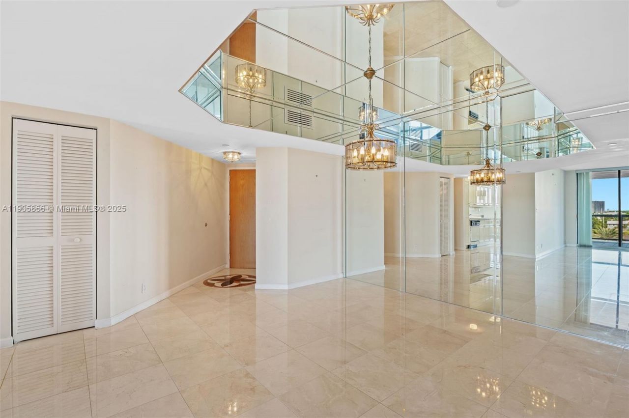 3598 Yacht Club Dr, Unit 602, Aventura, FL 33180 Photo