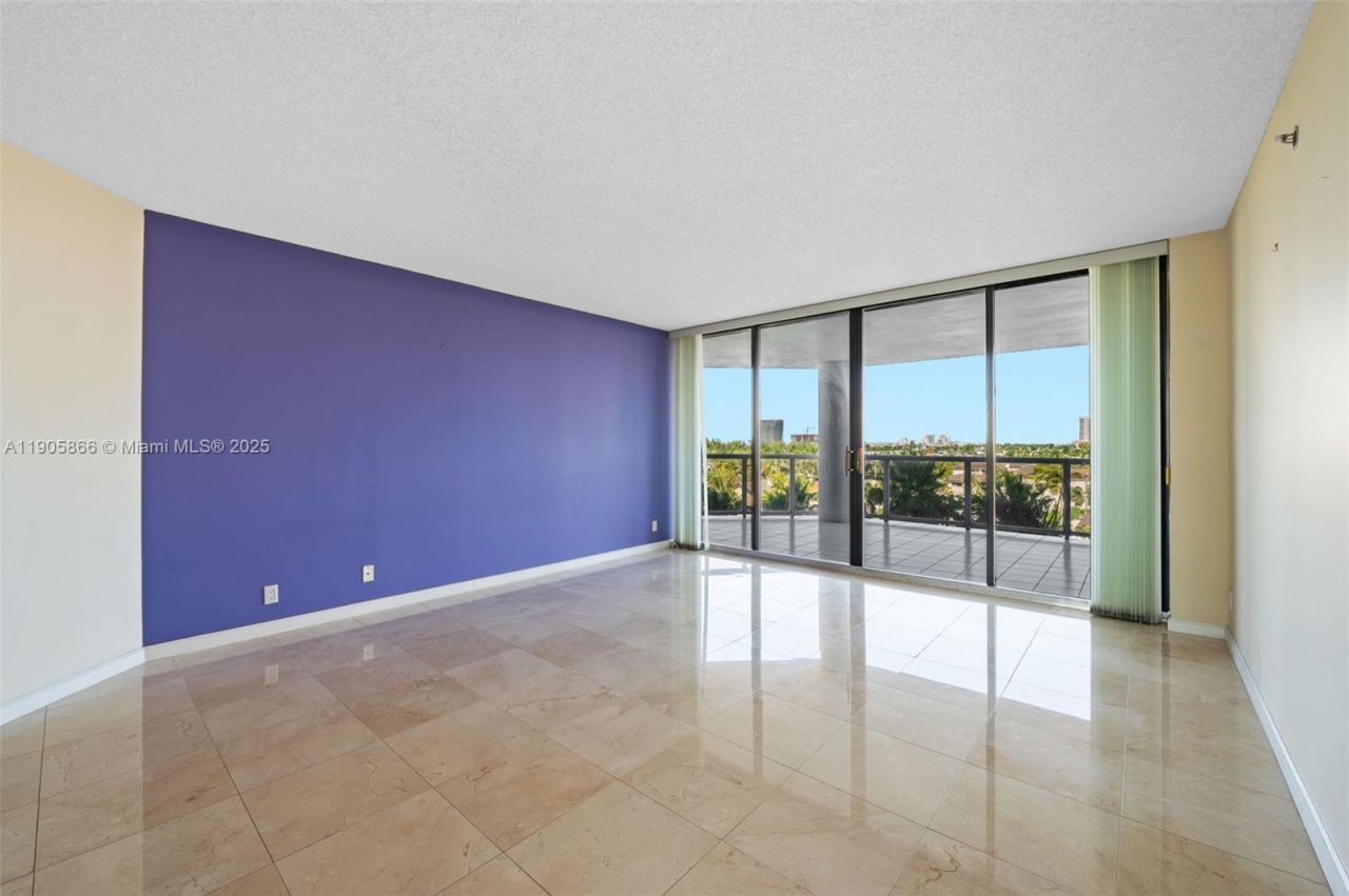 3598 Yacht Club Dr, Unit 602, Aventura, FL 33180 Photo