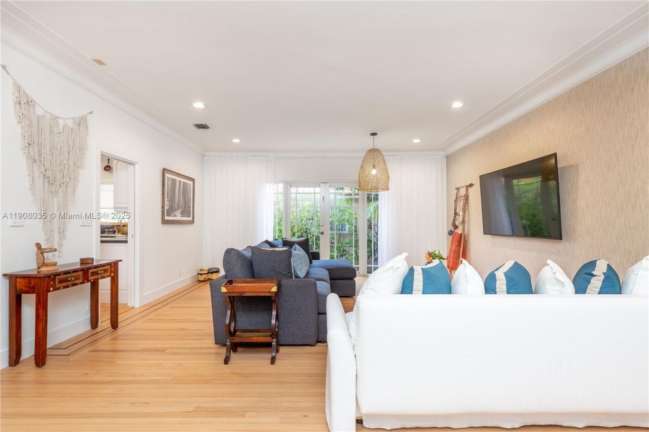 501 SW 19th Rd, Miami, FL 33129 Photo