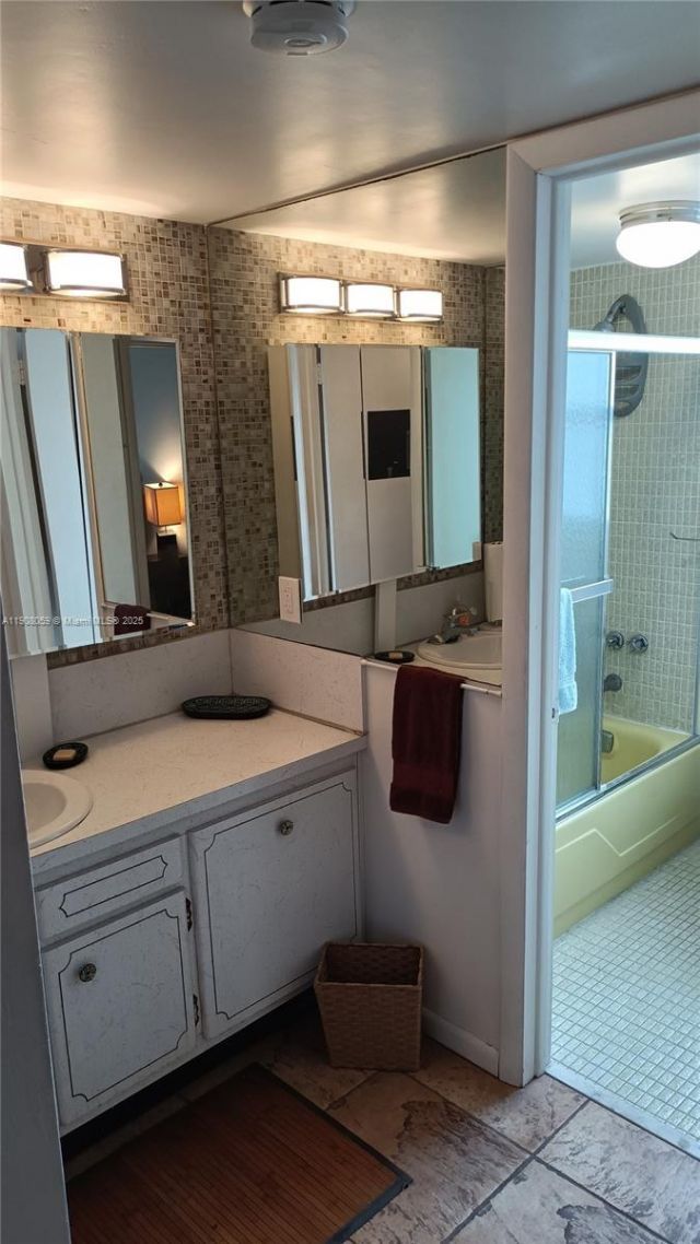 245 18th St, Unit 502, Miami Beach, FL 33139 Photo