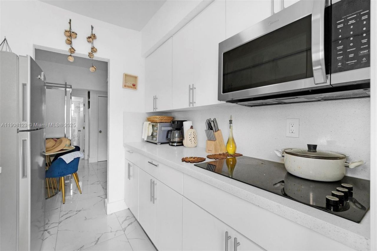 1131 SW 7th St, Miami, FL 33130 Photo