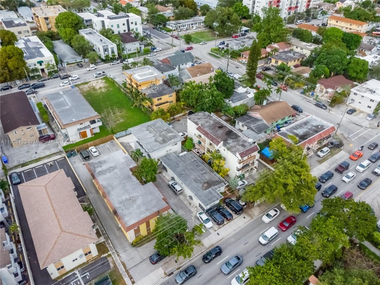 1131 SW 7th St, Miami, FL 33130 Photo