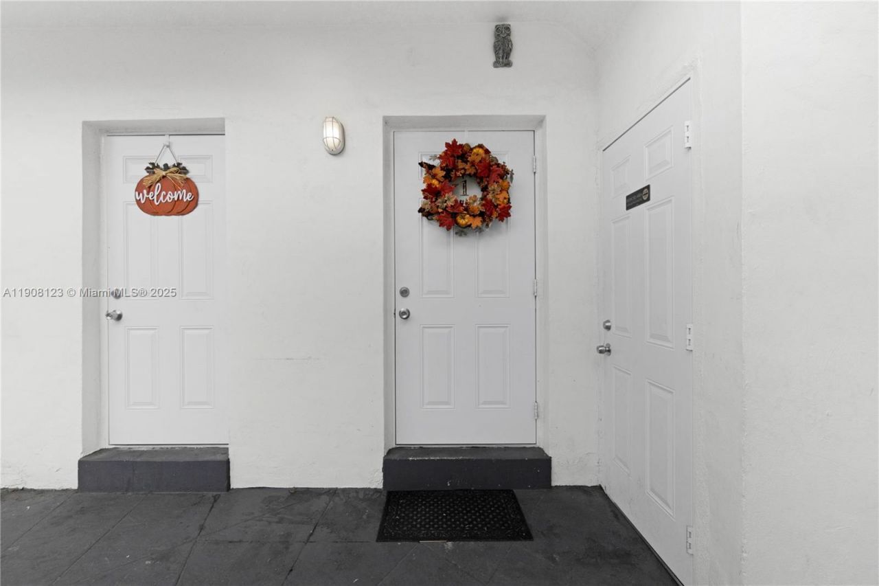 1131 SW 7th St, Miami, FL 33130 Photo