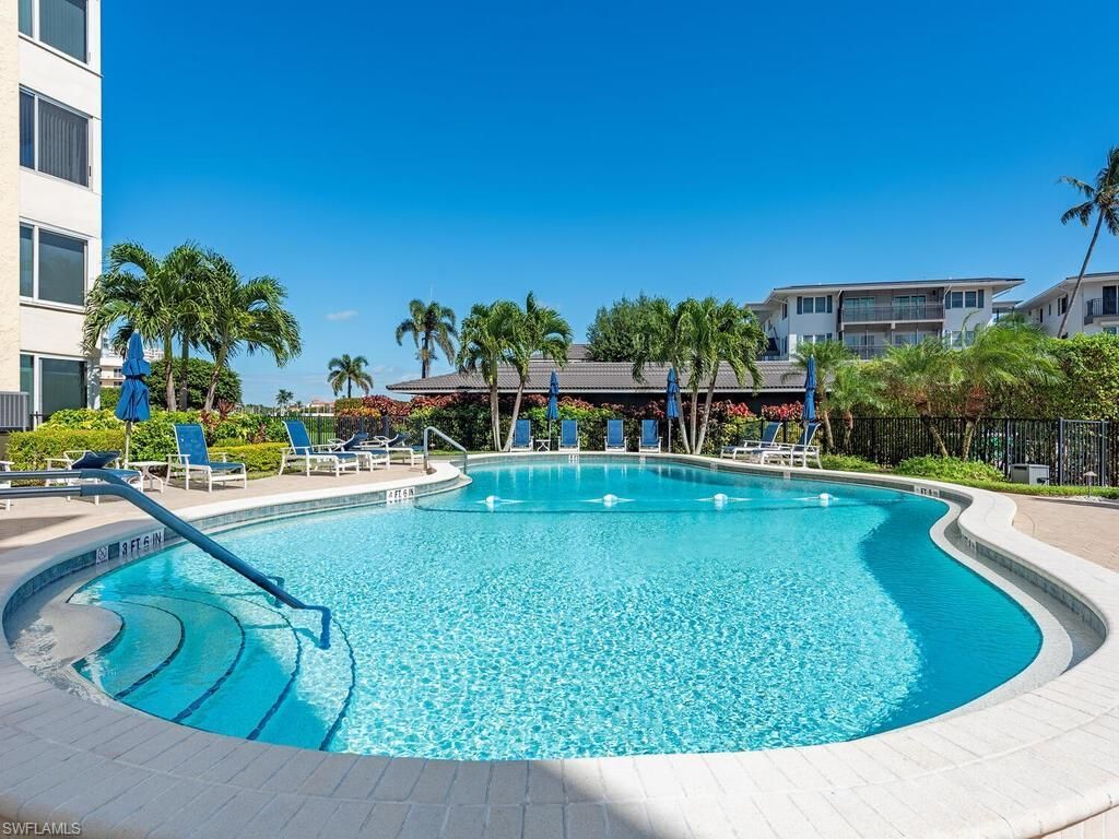 3410 Gulf Shore Blvd N, Unit 202, Naples, FL 34103 Photo