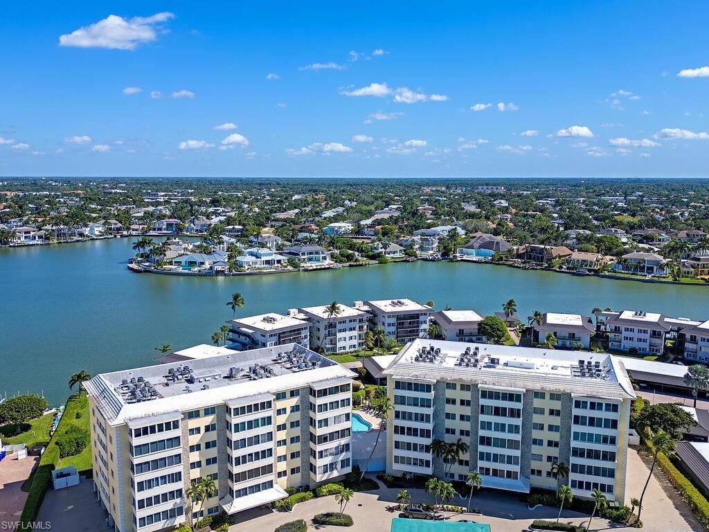 3410 Gulf Shore Blvd N, Unit 202, Naples, FL 34103 Photo