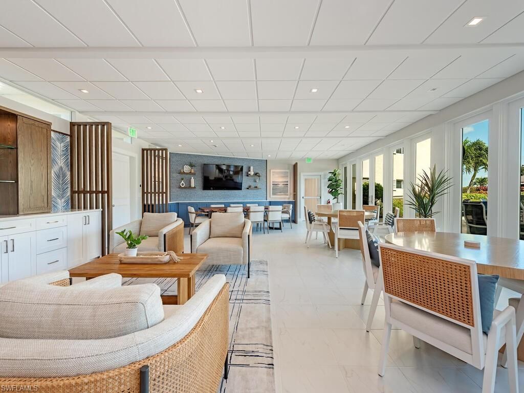 3410 Gulf Shore Blvd N, Unit 202, Naples, FL 34103 Photo