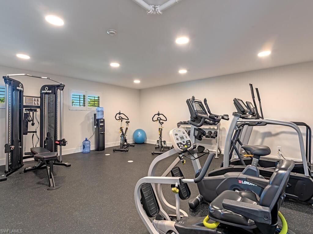 3410 Gulf Shore Blvd N, Unit 202, Naples, FL 34103 Photo