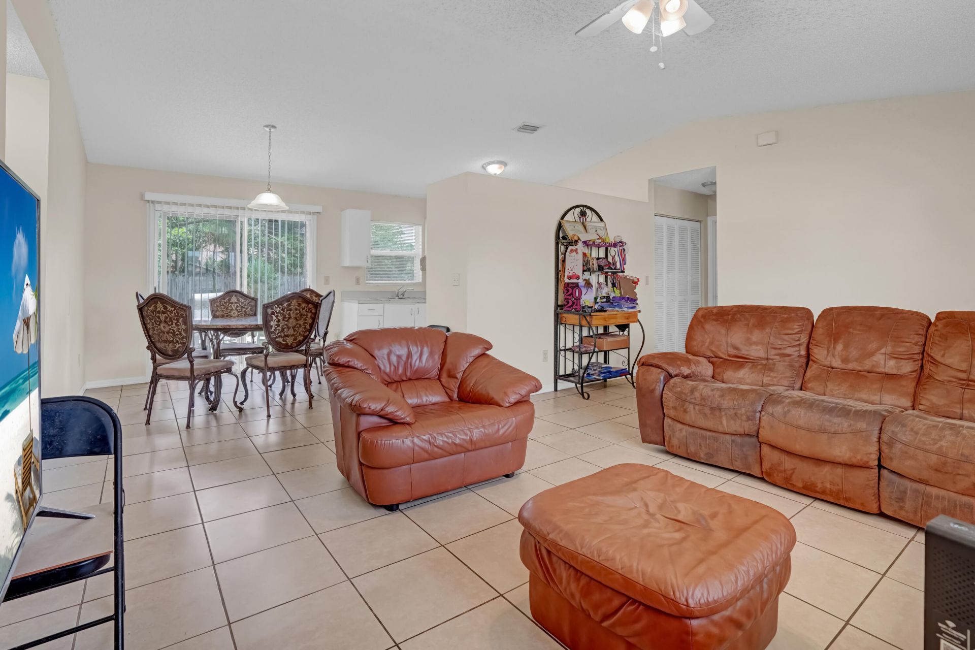 324 NW Hogan Street, Port Saint Lucie, FL 34983 Photo