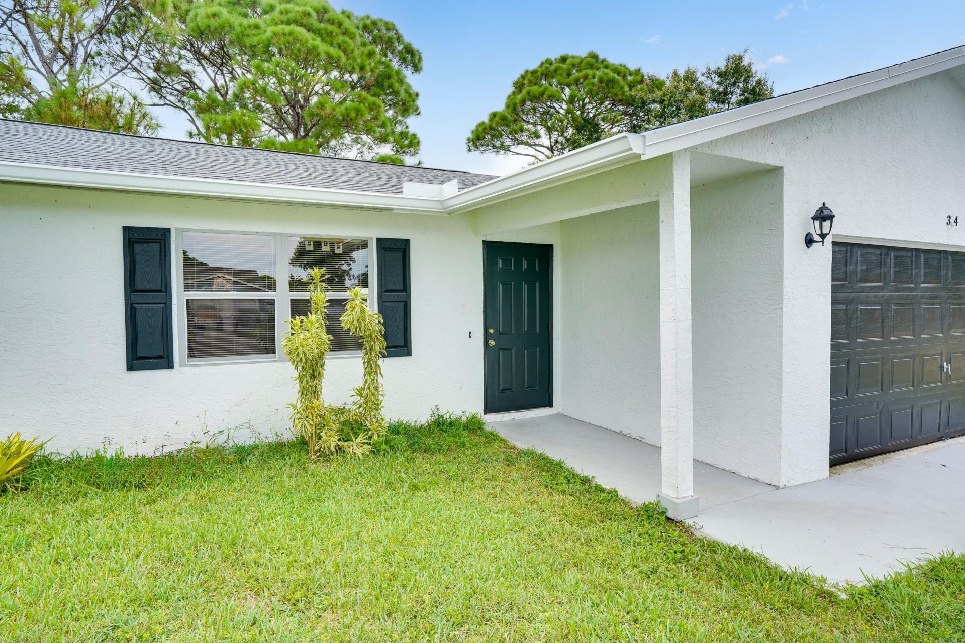 324 NW Hogan Street, Port Saint Lucie, FL 34983 Photo