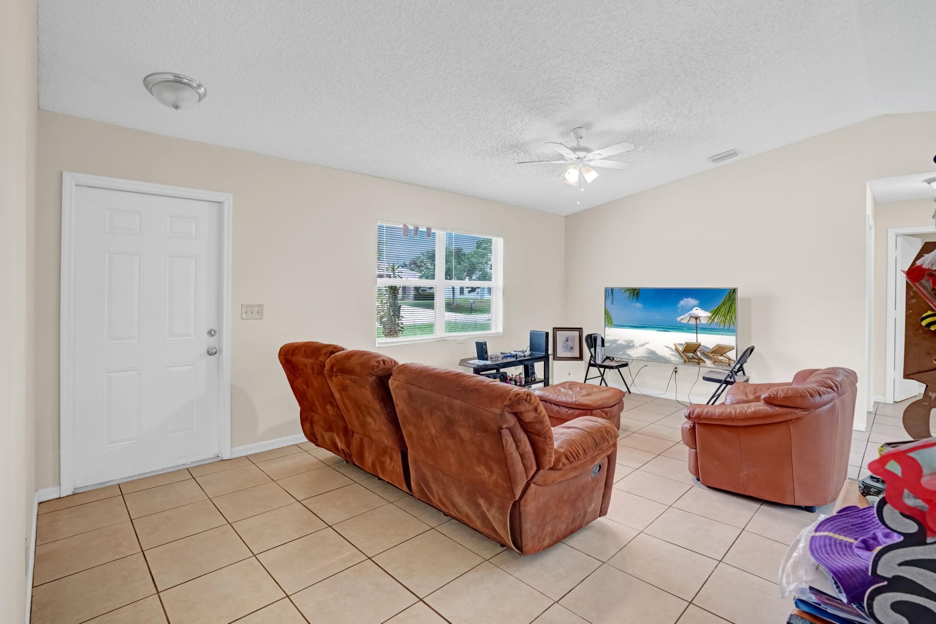324 NW Hogan Street, Port Saint Lucie, FL 34983 Photo