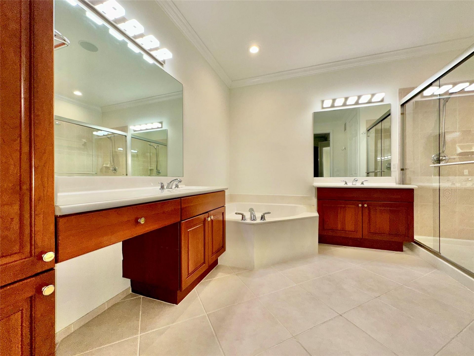 2669 Center Court Drive, Unit 3-10, Weston, FL 33332 Photo