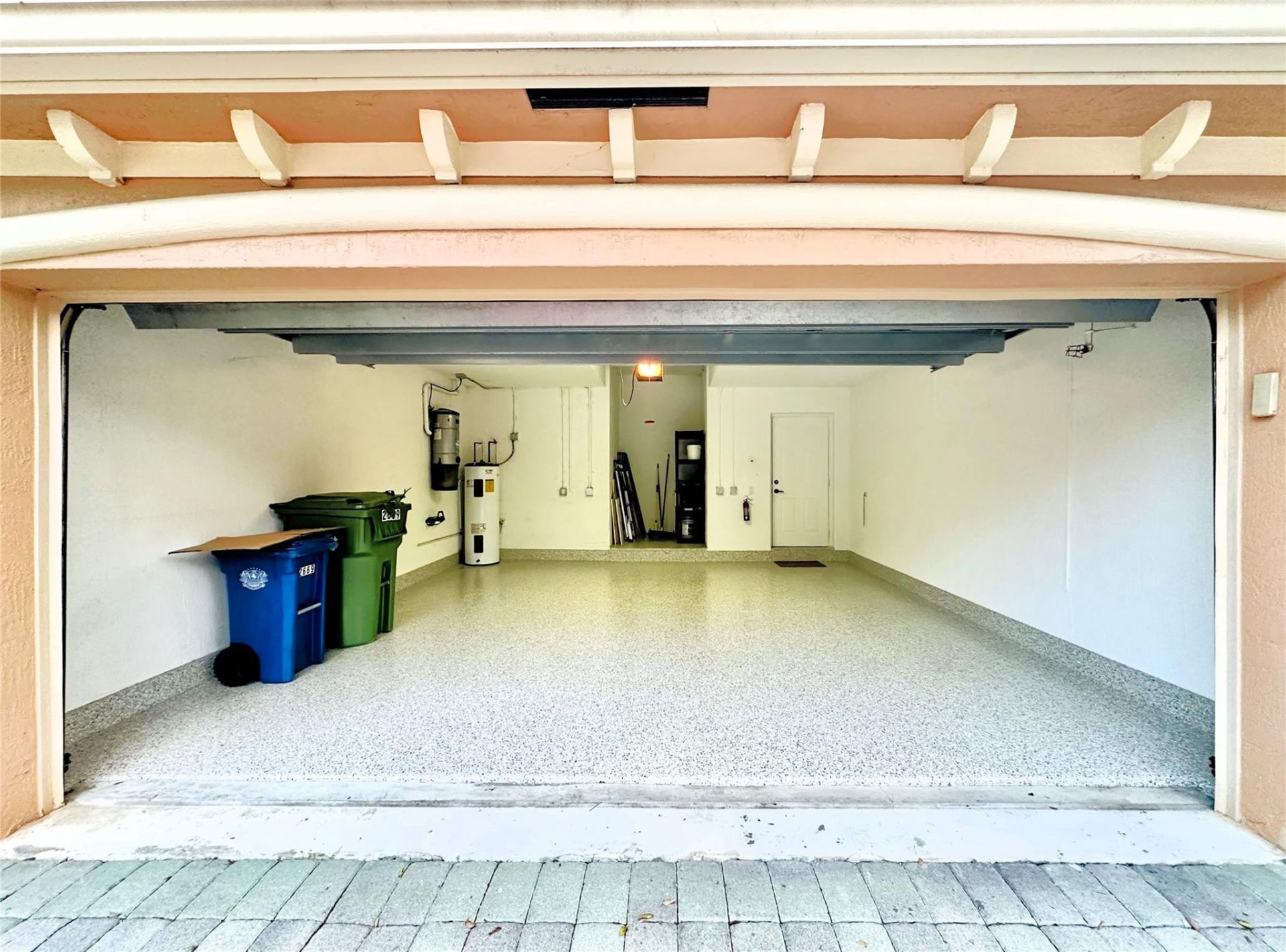 2669 Center Court Drive, Unit 3-10, Weston, FL 33332 Photo